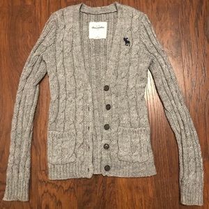 SOLD‼️‼️Abercrombie Kids Knit long sleeve cardigan